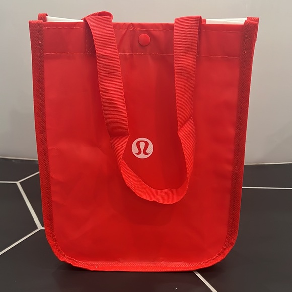 ❤️🖤🤍Lululemon Reusable Bags! $10 each!🤍🖤❤️ - Picture 3 of 3